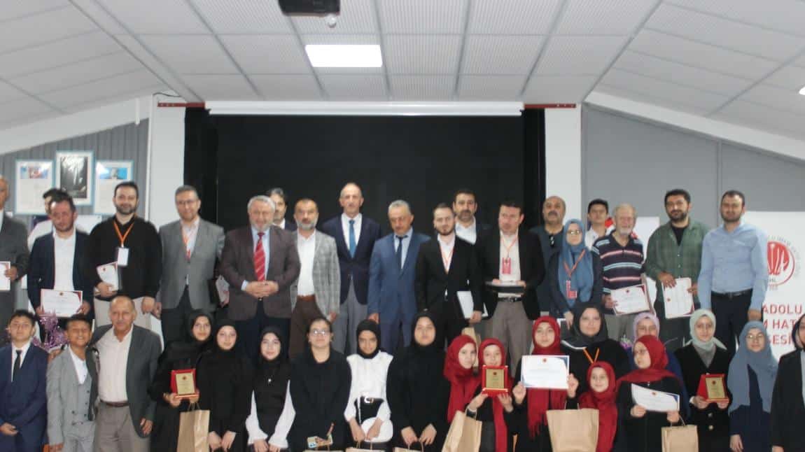 12. ARAPÇA BİLGİ VE ETKİNLİK YARIŞMALARI OKULUMUZ KOORDİNESİNDE İCRA EDİLDİ.